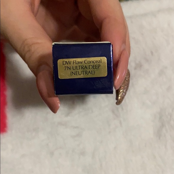 🤩 NEW Estée Lauder Double Wear Concealer🤩 - Picture 4 of 6